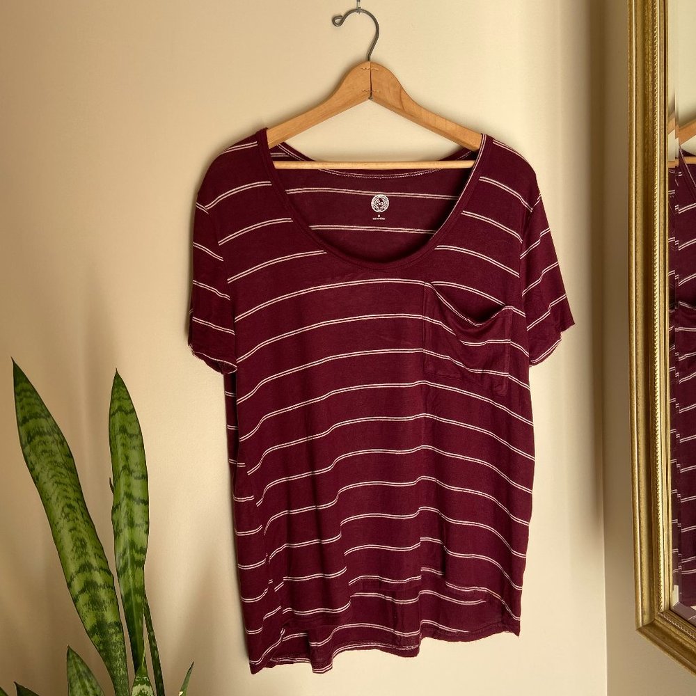 Maroon tee with thin white stripes